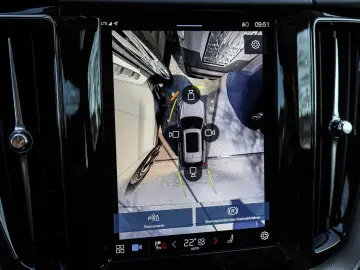 XC60 T6 Plus Dark Recharge Plug-In Hybrid AWD