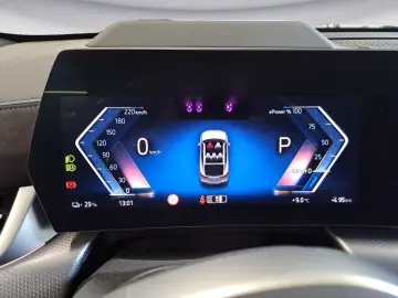 ix2 xDrive30 M Sport Navi Head-Up AHK ACC 360