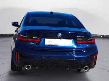 330e Automatik Navi Bluetooth PDC Schn. HeadUp