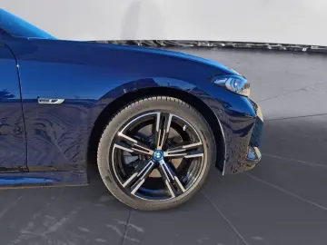 330e Automatik Navi Bluetooth PDC Schn. HeadUp