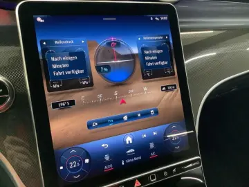 GLC 220 d 4M AMG/NIGHT/19''/LED/AHK/DISTRONIC/