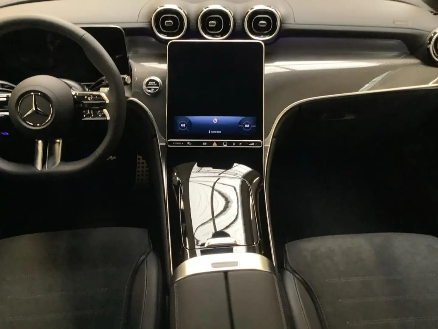 GLC 220 d 4M AMG/NIGHT/19''/LED/AHK/DISTRONIC/