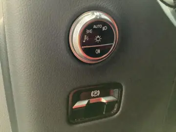 GLC 220 d 4M AMG/NIGHT/19''/LED/AHK/DISTRONIC/