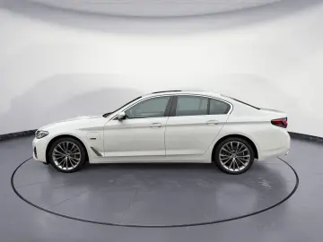 545e xDrive Laserlicht Head-Up Glasdach AHK Harm