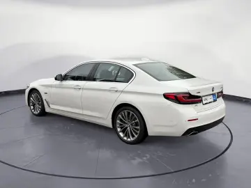 545e xDrive Laserlicht Head-Up Glasdach AHK Harm