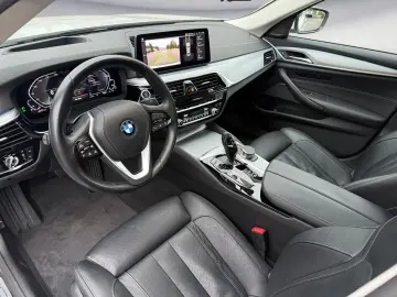 545e xDrive Laserlicht Head-Up Glasdach AHK Harm