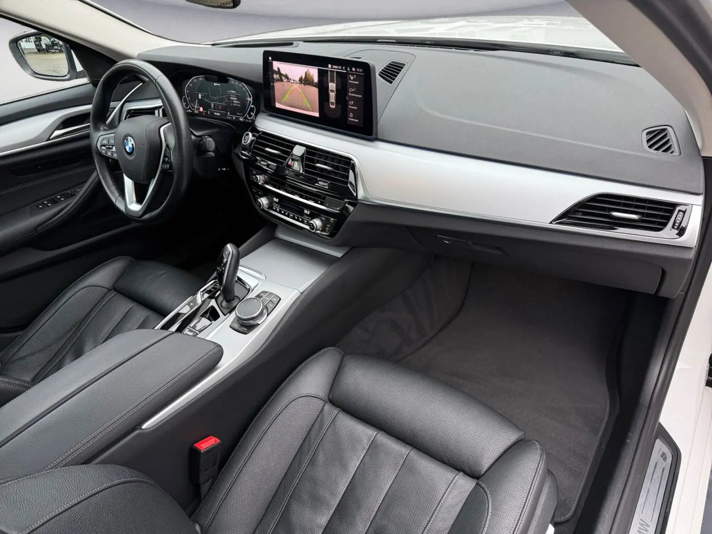 545e xDrive Laserlicht Head-Up Glasdach AHK Harm