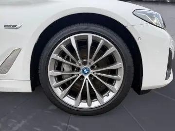 545e xDrive Laserlicht Head-Up Glasdach AHK Harm