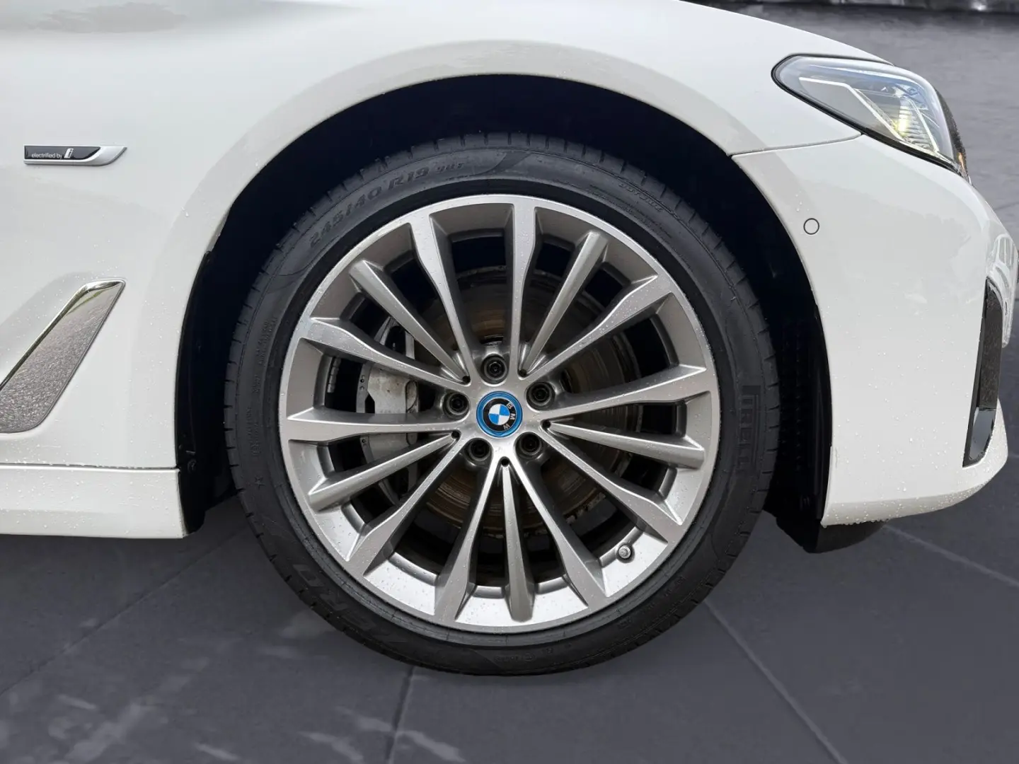 545e xDrive Laserlicht Head-Up Glasdach AHK Harm