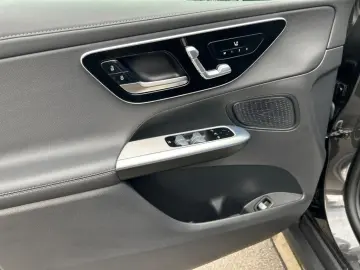 GLC 300 d 4M AMG/9G/LED/Distronic/360°K/AHK/