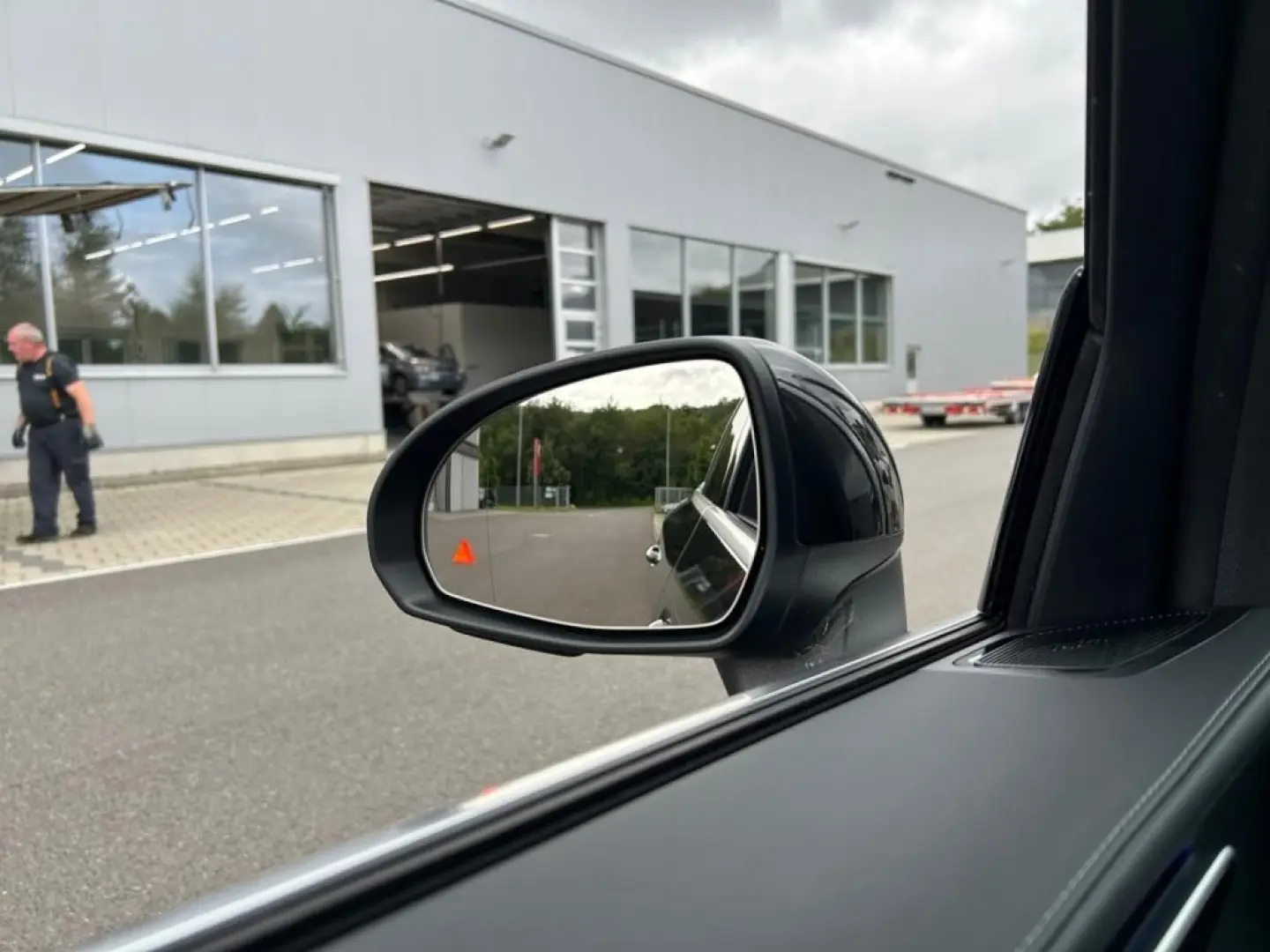 GLC 300 d 4M AMG/9G/LED/Distronic/360°K/AHK/