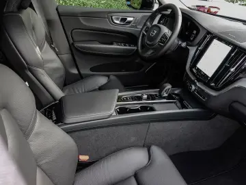 XC60 Ultimate Dark 2WD B4 Diesel EU6d HUD AD
