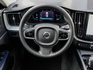 XC60 Ultimate Dark 2WD B4 Diesel EU6d HUD AD