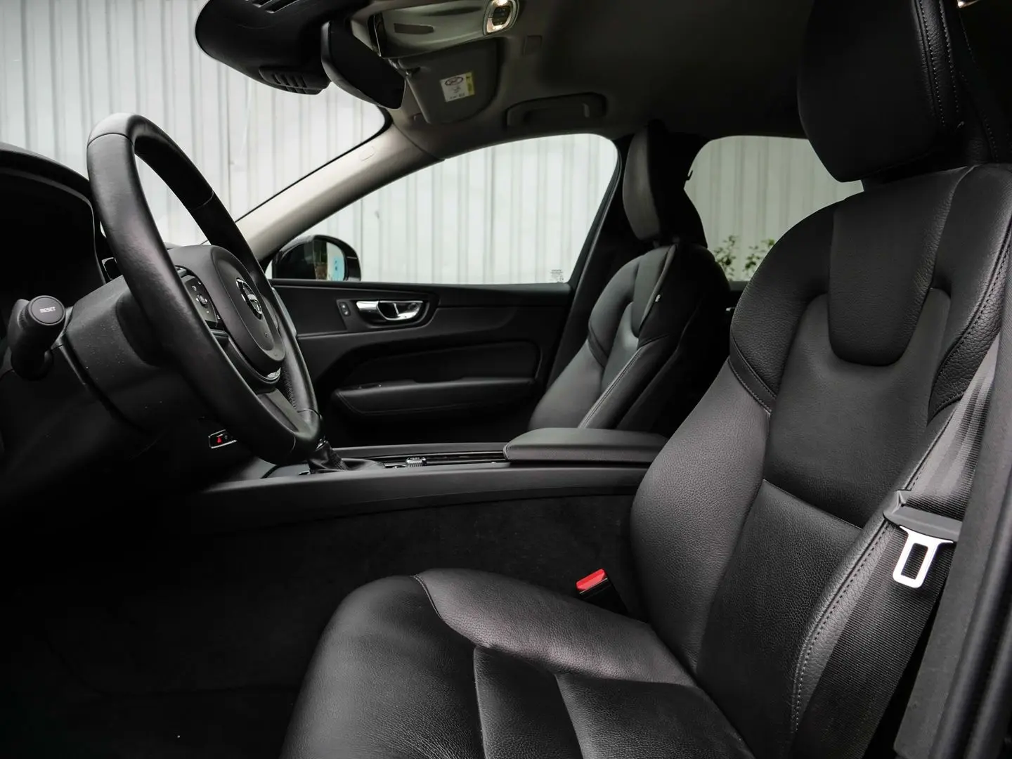 XC60 Momentum Pro 2WD D4 EU6d-T AHK Navi Leder D