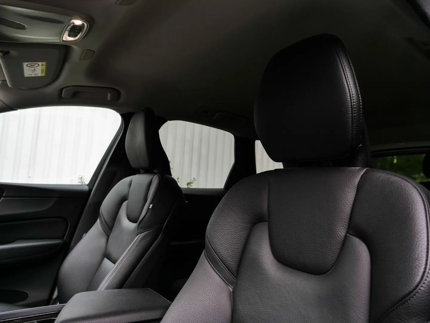 XC60 Momentum Pro 2WD D4 EU6d-T AHK Navi Leder D