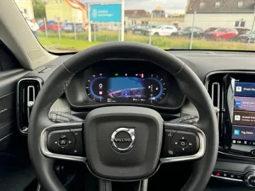 XC40 B4 Ultra Dark Pano inkl. Winterräder