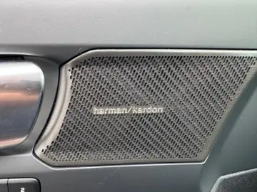 XC40 B4 Ultra Dark Pano inkl. Winterräder