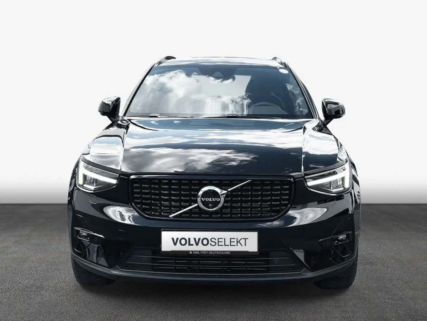 XC40 T5 Recharge DKG Ultimate Dark