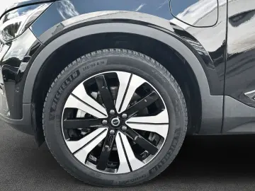 XC40 T5 Recharge DKG Ultimate Dark