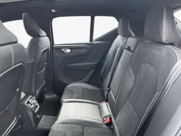 XC40 T5 Recharge DKG Ultimate Dark