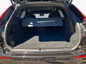 XC60 B4 B Plus Dark