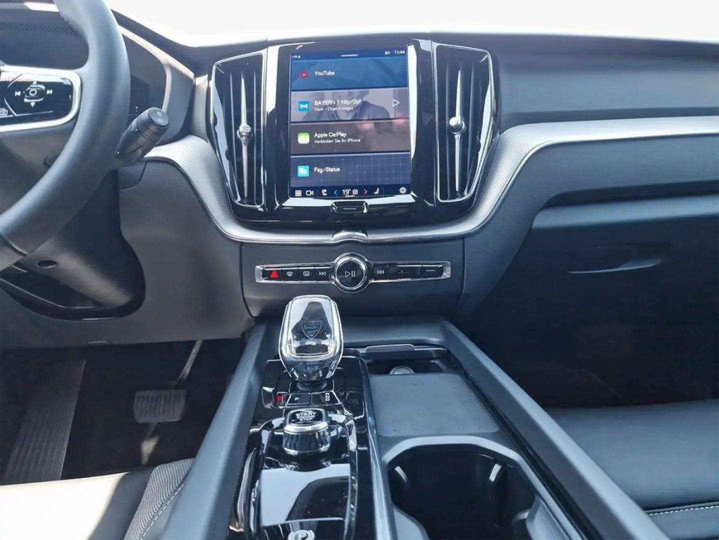 XC60 B4 B Plus Dark