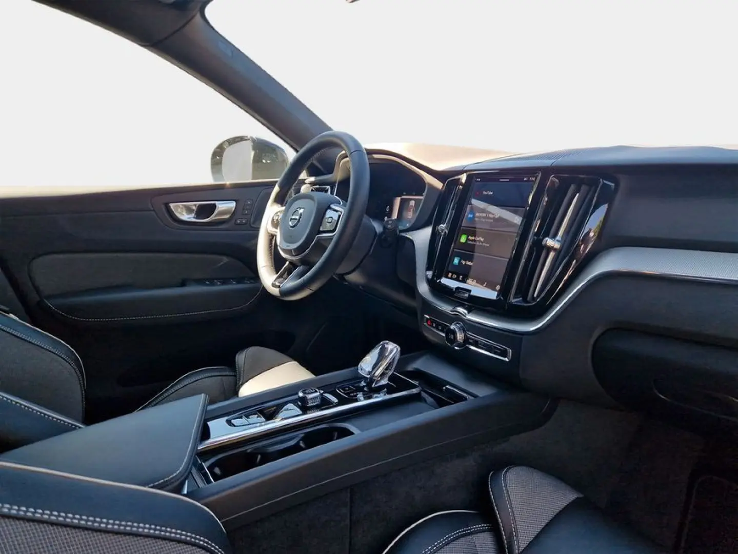 XC60 B4 B Plus Dark