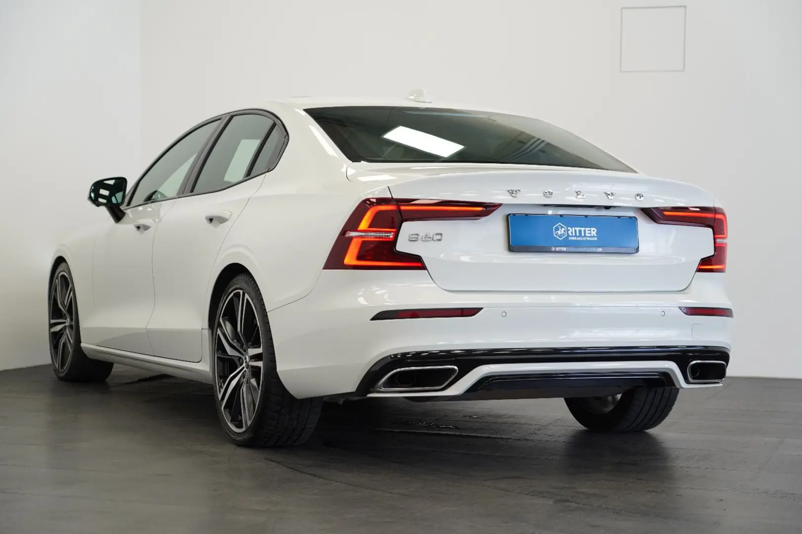 S60 Lim. T4 R-Design*HUD*PANO*StdHzg*360°K.*LED*