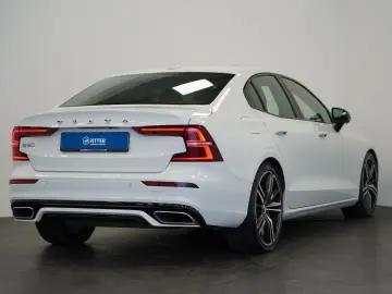 S60 Lim. T4 R-Design*HUD*PANO*StdHzg*360°K.*LED*