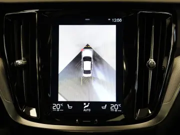 S60 Lim. T4 R-Design*HUD*PANO*StdHzg*360°K.*LED*