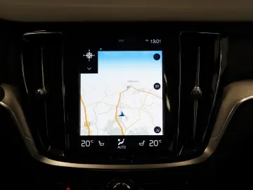 S60 Lim. T4 R-Design*HUD*PANO*StdHzg*360°K.*LED*