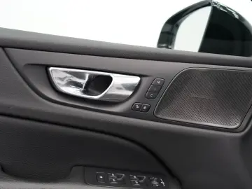 S60 Lim. T4 R-Design*HUD*PANO*StdHzg*360°K.*LED*