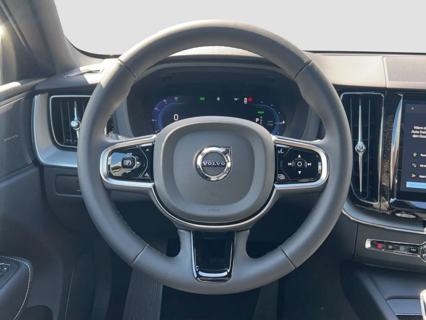 XC60 Plus T6 Plug-In Hybrid Klima