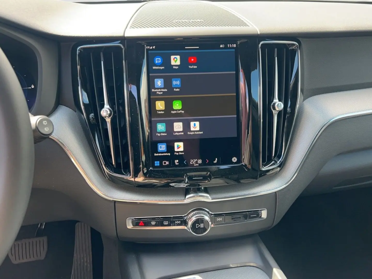 XC60 Plus T6 Plug-In Hybrid Klima
