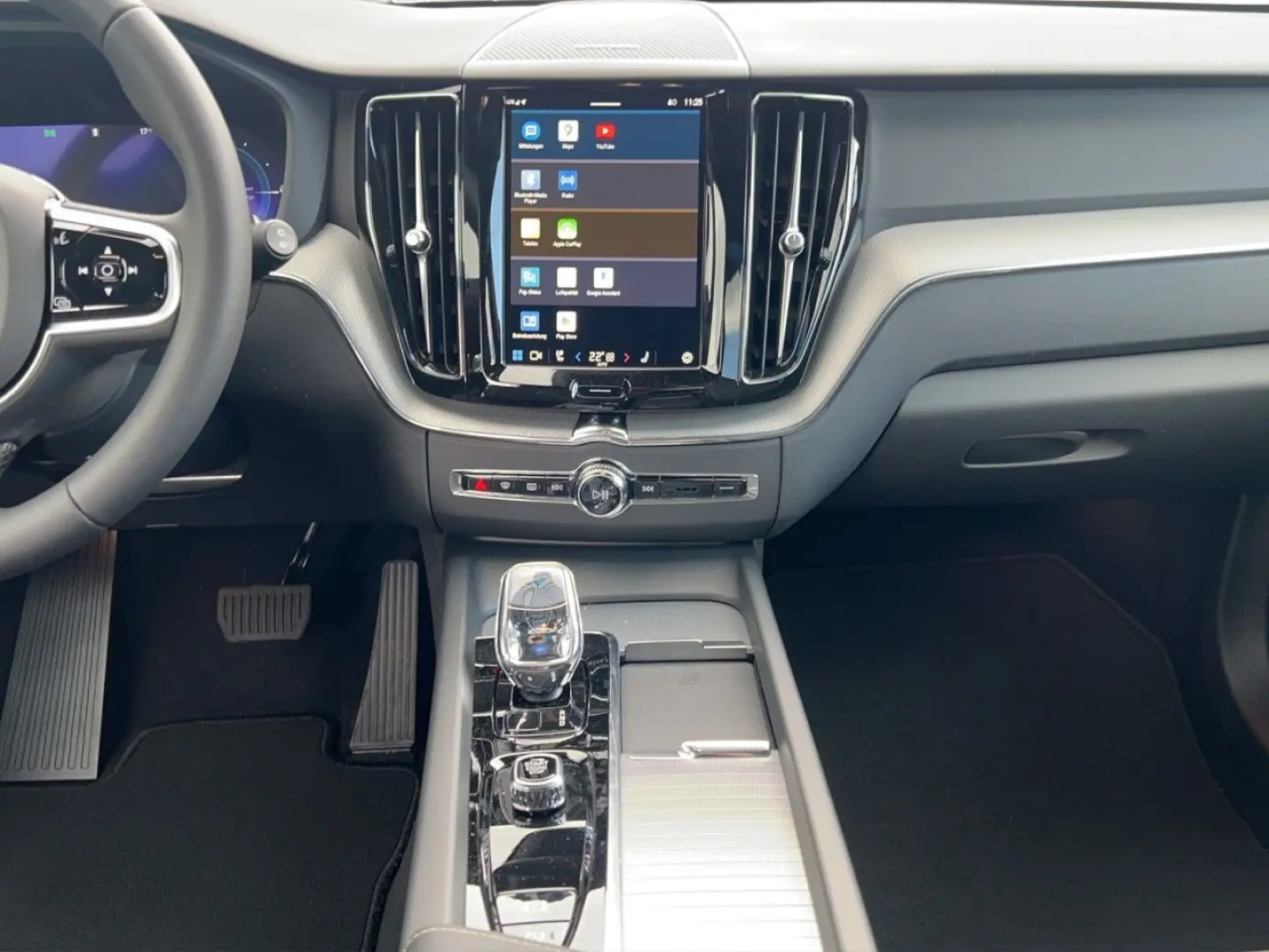 XC60 Plus T6 Plug-In Hybrid Klima