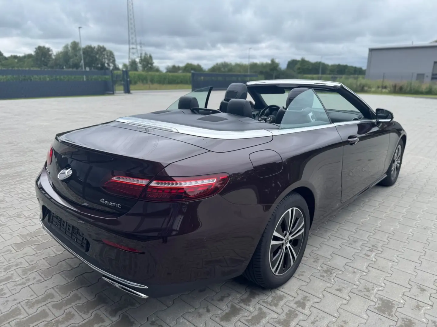 E 200 4M Cabrio -ACC-DAB-Ambiente-Airscarf-Kam