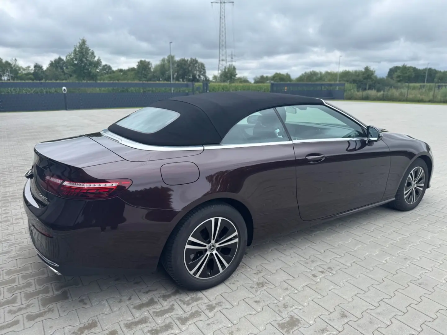 E 200 4M Cabrio -ACC-DAB-Ambiente-Airscarf-Kam