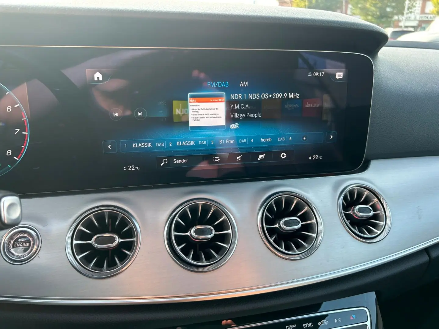 E 200 4M Cabrio -ACC-DAB-Ambiente-Airscarf-Kam