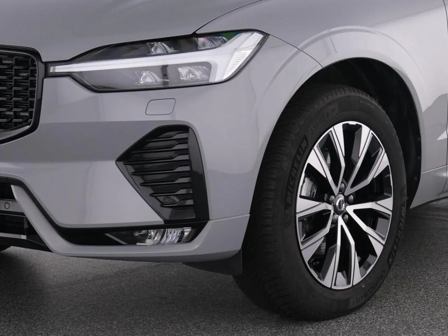 XC60 B5 AWD Plus Dark WINTERPAK AHK PANO MEMORY