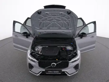 XC60 B5 AWD Plus Dark WINTERPAK AHK PANO MEMORY