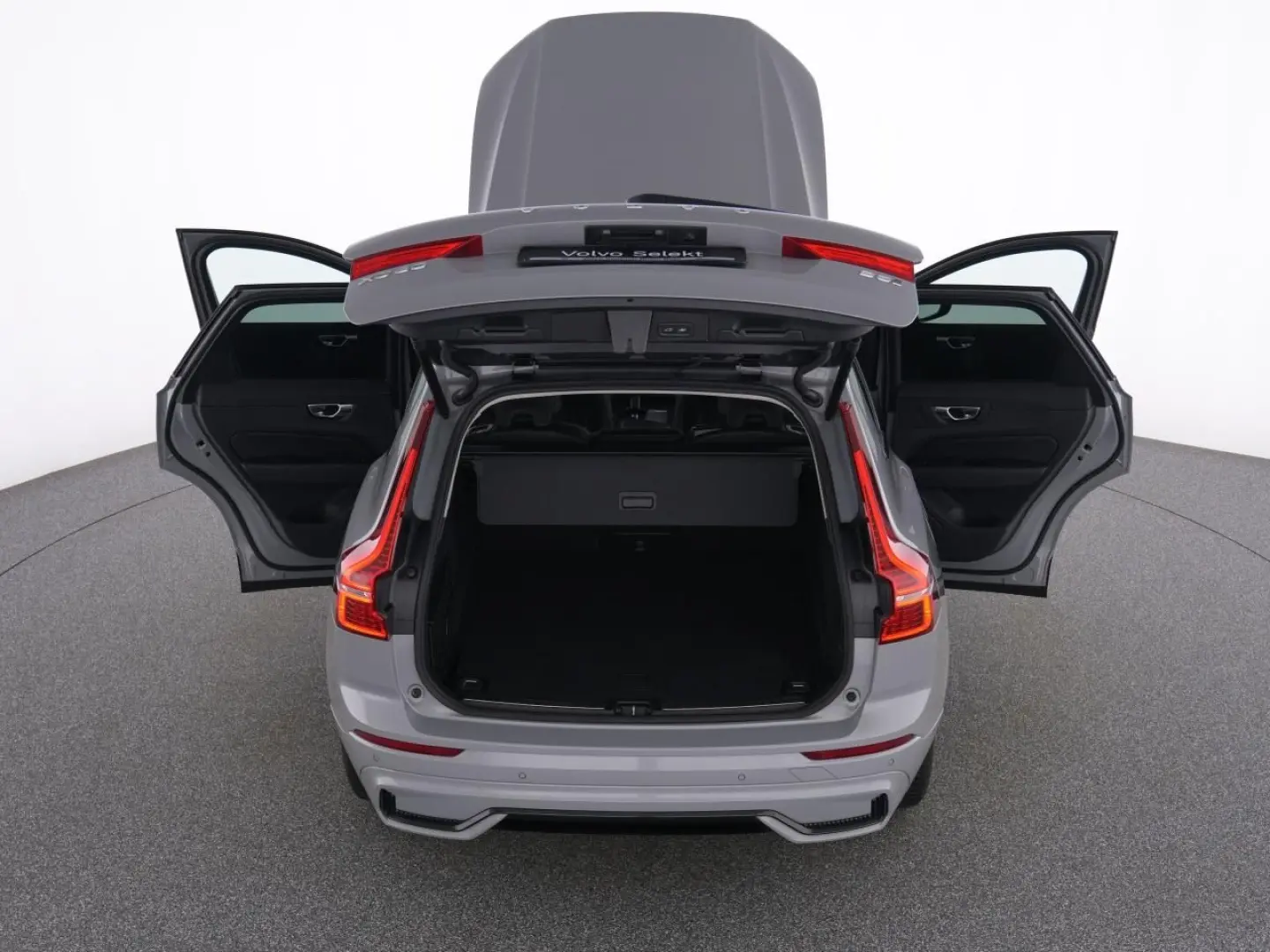 XC60 B5 AWD Plus Dark WINTERPAK AHK PANO MEMORY