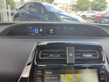 Prius Plug-in Hybrid Comfort