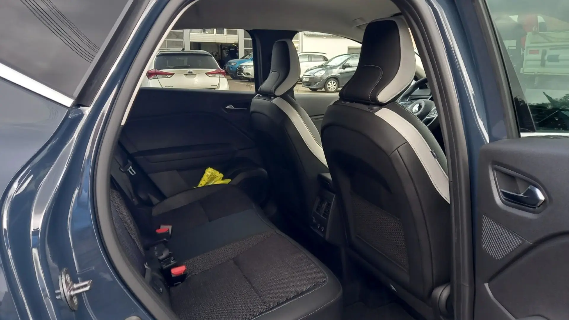 ASX Select Plug-in-Hybrid
