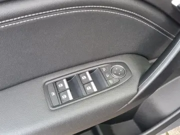 ASX Select Plug-in-Hybrid