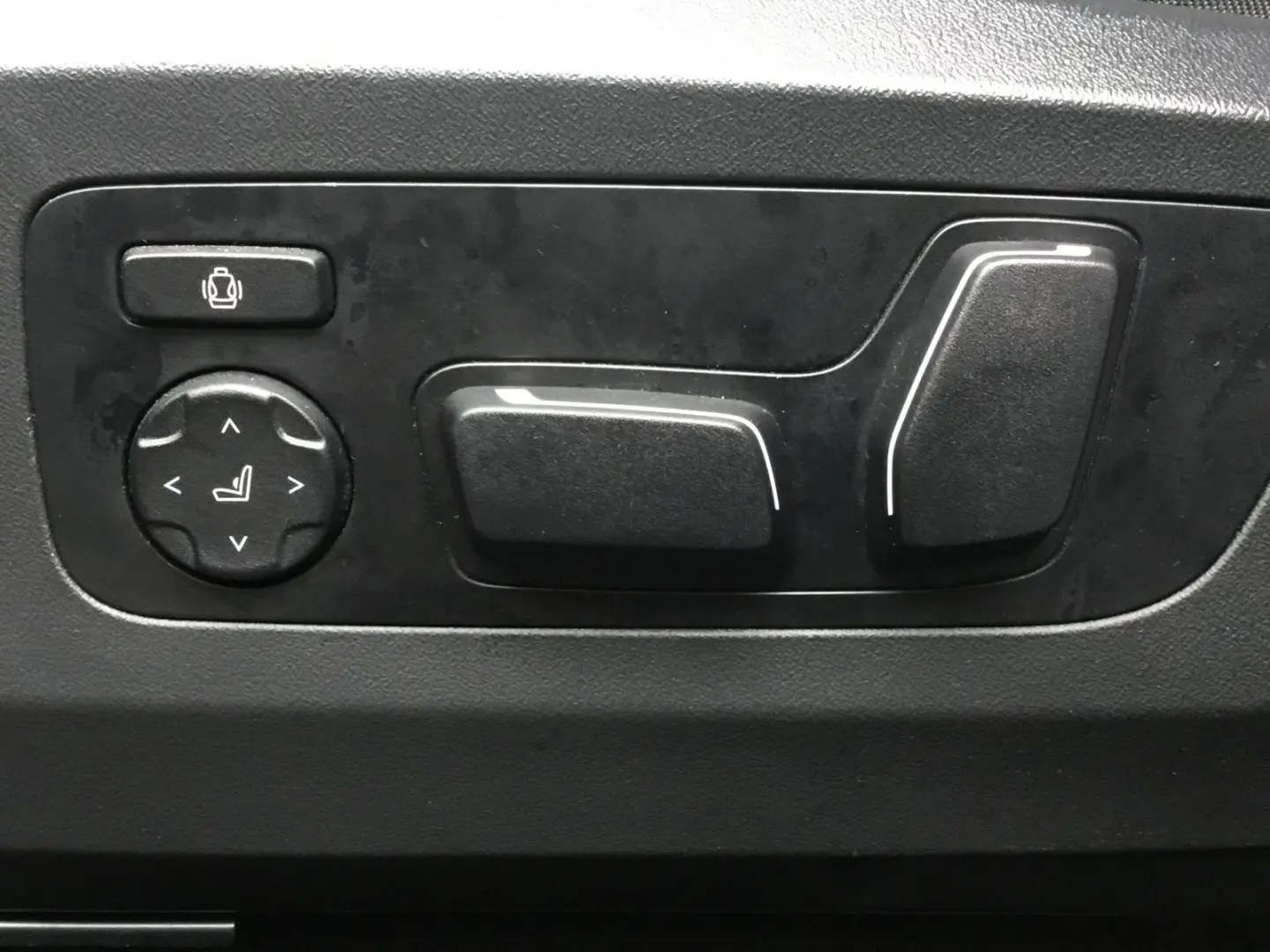 X3 20 xDrive M SPORT AHK ICONIC STANDHZ KAMERA