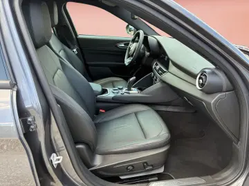 Giulia 2.0 Turbo 16V