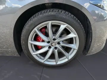Giulia 2.0 Turbo 16V