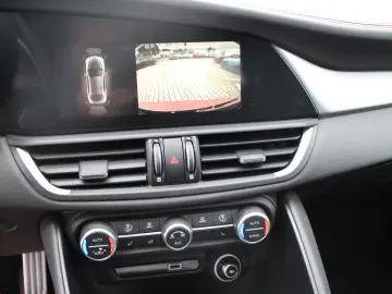 Giulia Competizione Q4