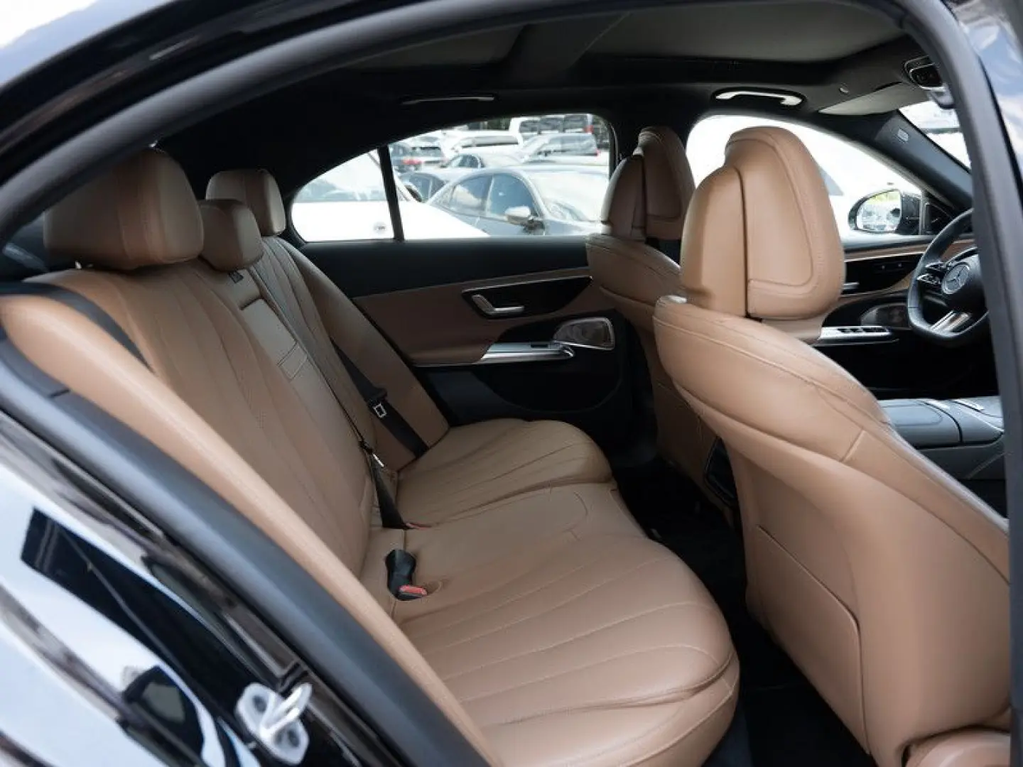E 200 AMG-Sport/Pano/Burm/Sitzklima/Night/20'