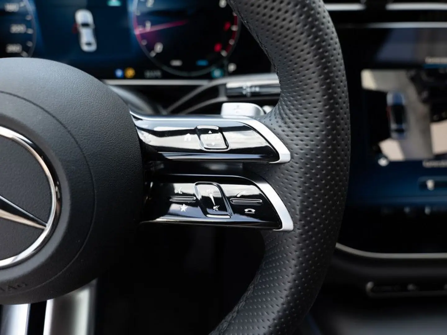 E 200 AMG-Sport/Pano/Burm/Sitzklima/Night/20'